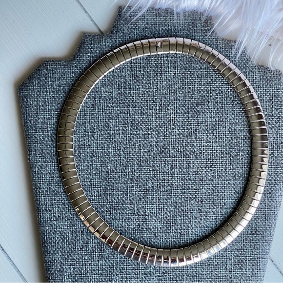 VINTAGE | CHUNKY SILVER TONE OMEGA CHAIN PANEL COLLAR 5.5" Inner Diameter - Picture 8 of 12